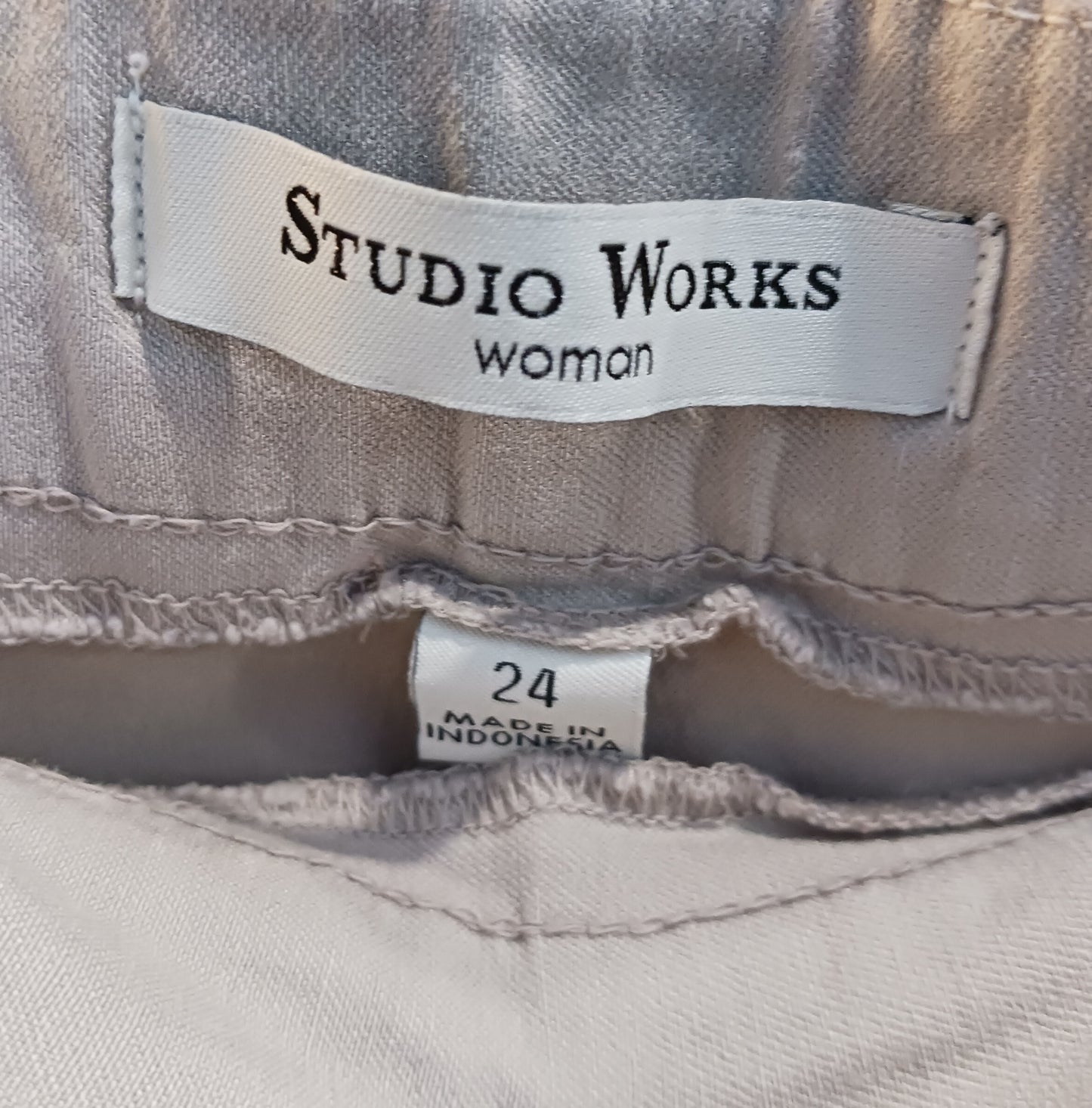 Studio Works Beige Cropped Pants, Size 24