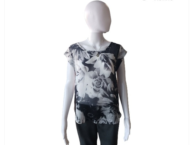 American Eagle Outfitters Floral Top, Size Medium