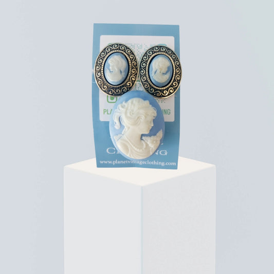 Light Blue Clip-on Cameo Set